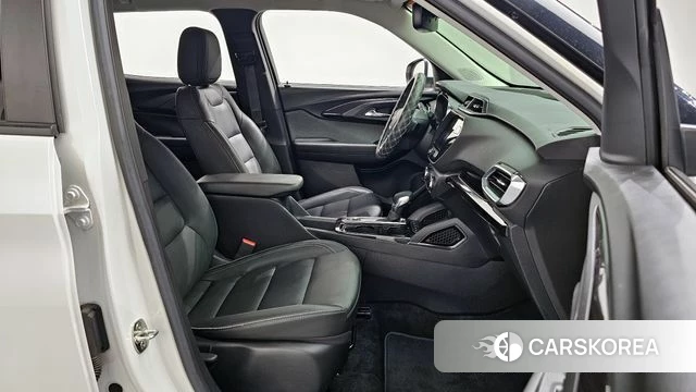 Chevrolet (GM Daewoo) Trailblazer 2022 Белый из Кореи, фото 2