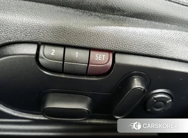 Mini Cooper Clubman 2019 Красный из Кореи, фото 2