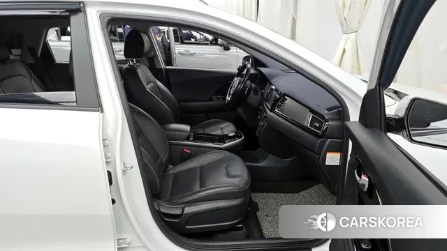 Kia Niro EV 2018 Белый из Кореи, фото 2