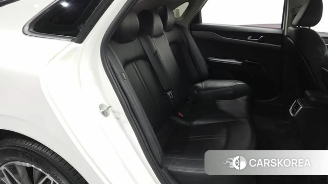 Kia K5 3rd generation 2021 Белый из Кореи, фото 2