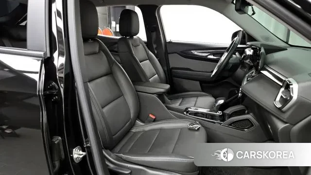Chevrolet (GM Daewoo) The New Trail Blazer 2024 Черный из Кореи, фото 2