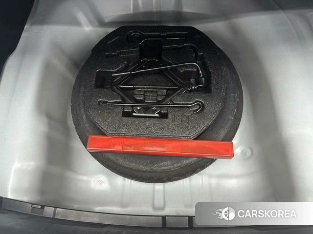 Kia K3 2023 Белый из Китая, фото 2