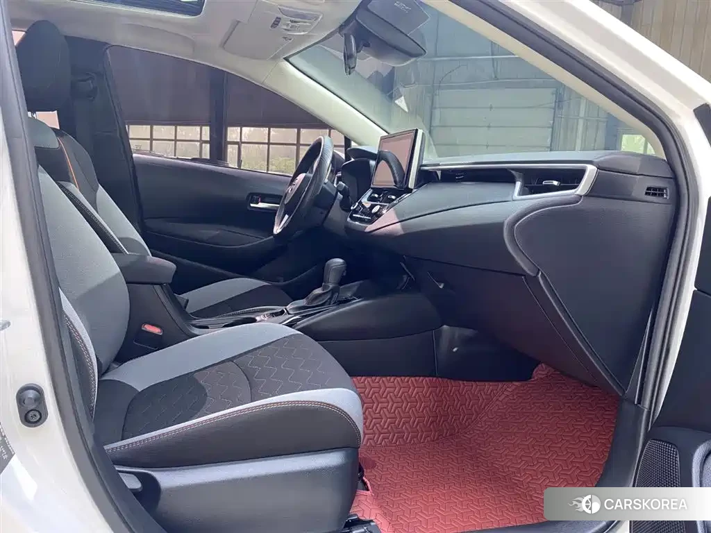 Toyota Corolla 2023 Белый из Китая, фото 2