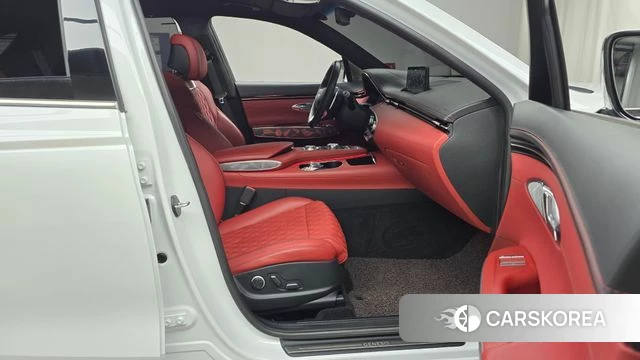 Genesis GV70 2021 Белый из Кореи, фото 2