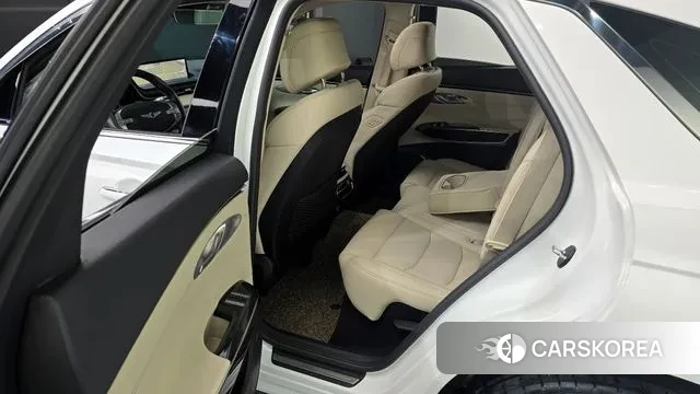 Genesis GV70 2021 Белый из Кореи, фото 2