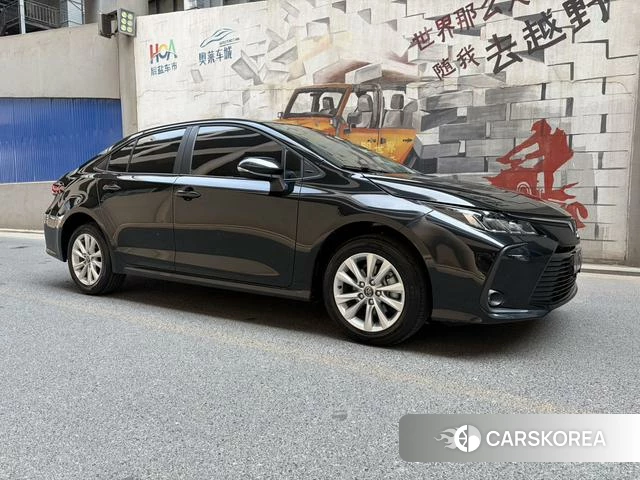Toyota Corolla 2024 Черный из Китая, фото 2