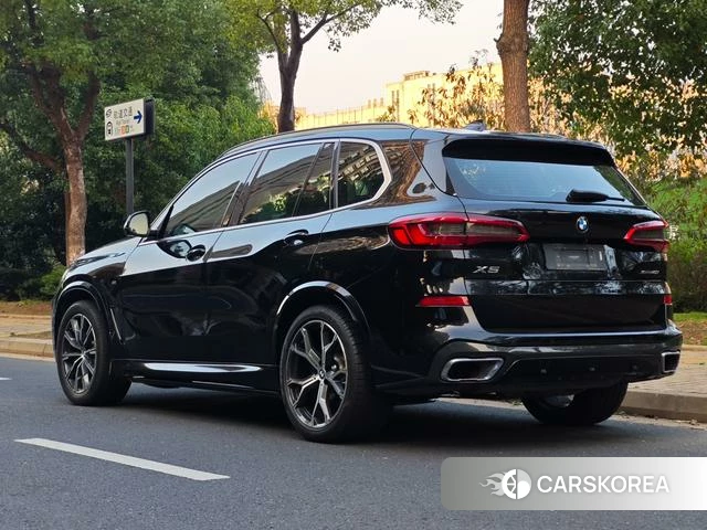 BMW X5 (imported) 2019 Черный из Китая, фото 2