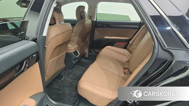 Hyundai Grandeur Hybrid (GN7) 2022 Черный из Кореи, фото 2