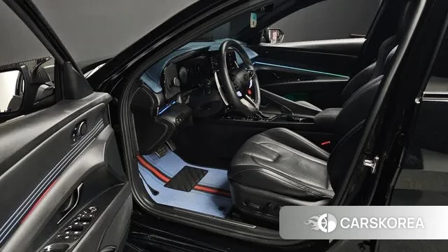 Hyundai The New Avante (CN7) 2024 Черный из Кореи, фото 2