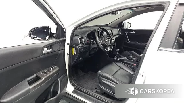 Kia Sportage 4th Generation 2018 Белый из Кореи, фото 2