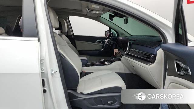 Kia Sportage 5th Generation 2022 Белый из Кореи, фото 2