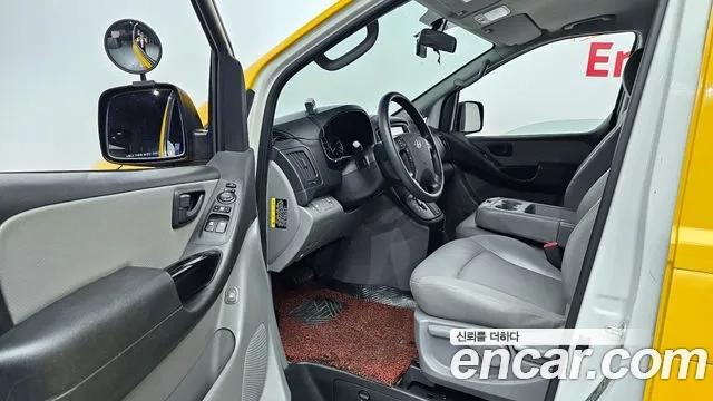 Hyundai The New Grand Starex 2018 Желтый из Кореи, фото 2