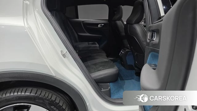 Volvo C40 Richards 2023 Белый из Кореи, фото 2