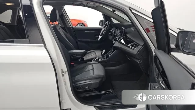 BMW 2 Series Active Tourer (F45) 2020 Белый из Кореи, фото 2