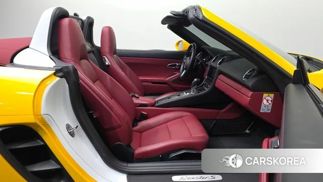 Porsche 718 Boxster 2020 Желтый из Кореи, фото 2