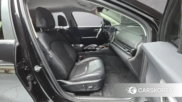 Kia Sportage 5th Generation 2021 Черный из Кореи, фото 2