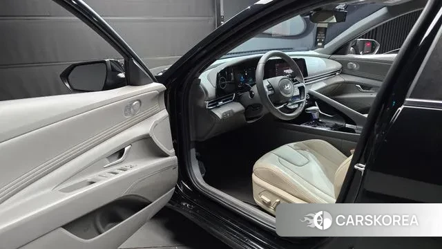 Hyundai The New Avante (CN7) 2023 Черный из Кореи, фото 2