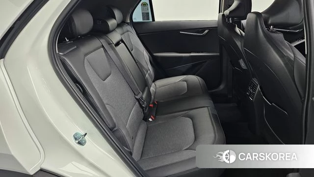 Kia Di Ol Nu Niro 2026 Белый из Кореи, фото 2