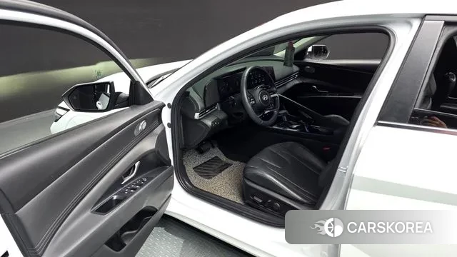 Hyundai The New Avante Hybrid (CN7) 2025 Белый из Кореи, фото 2