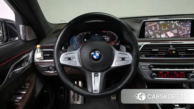 BMW 7 Series (G11) 2021 Черный из Кореи, фото 2