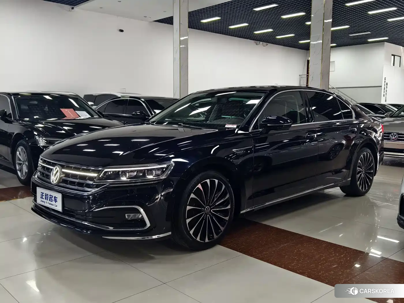 Volkswagen Phideon 2022 Черный из Китая, фото 2