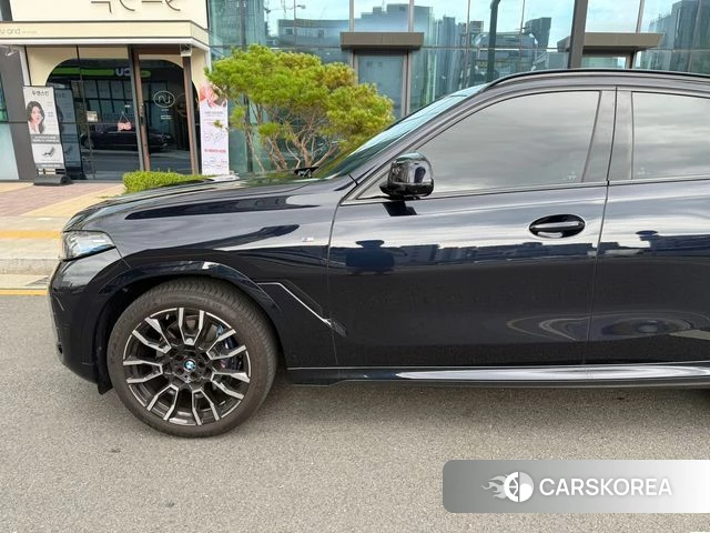 BMW X6 (G06) 2025 Черный из Кореи, фото 2