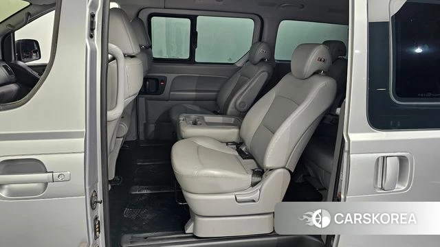 Hyundai The New Grand Starex 2019 Серебряный из Кореи, фото 2