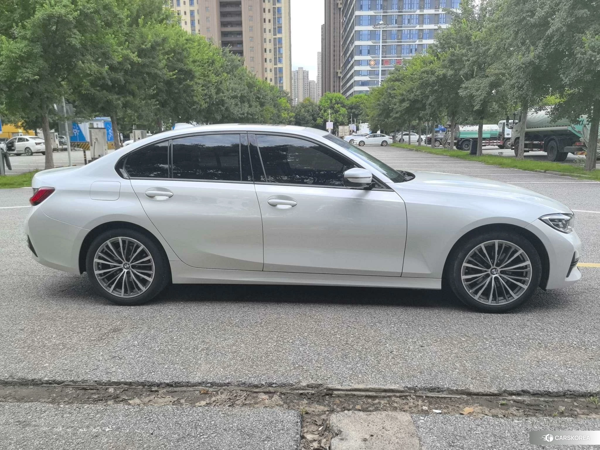 BMW 3 series 2021 Белый из Китая, фото 2