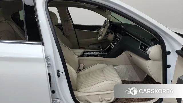 Genesis The New G70 2023 Белый из Кореи, фото 2