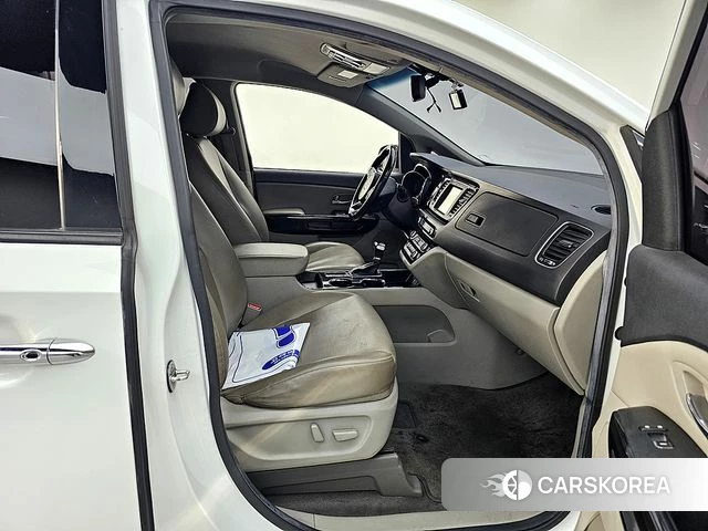 Kia The New Carnival 2018 Белый из Кореи, фото 2