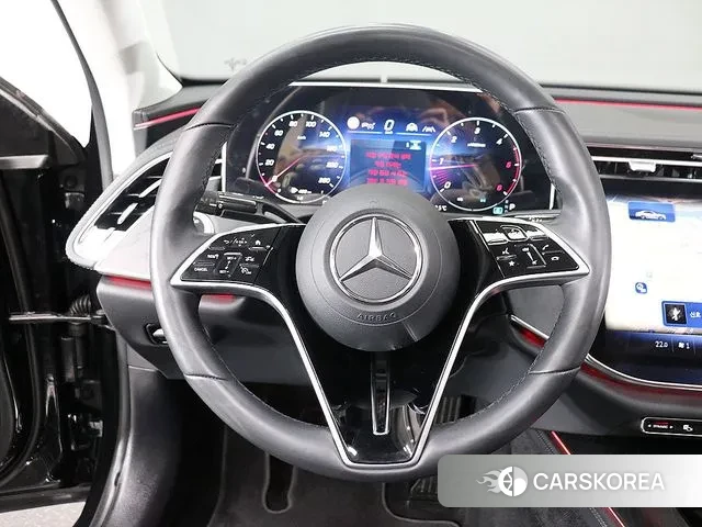 Mercedes-Benz E-Class W214 2024 Черный из Кореи, фото 2