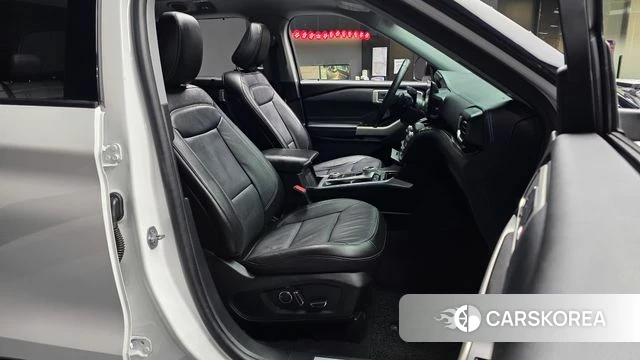 Ford Explorer 6th Generation 2020 Белый из Кореи, фото 2