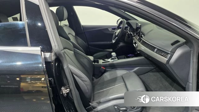 Audi A5 (F5) 2023 Черный из Кореи, фото 2