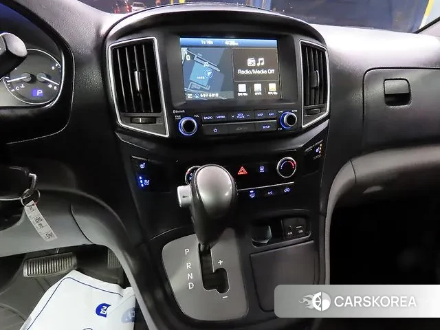 Hyundai The New Grand Starex 2018 Белый из Кореи, фото 2