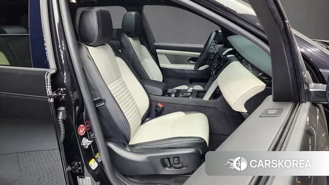 Land Rover Discovery Sports 2nd Generation 2024 Черный из Кореи, фото 2