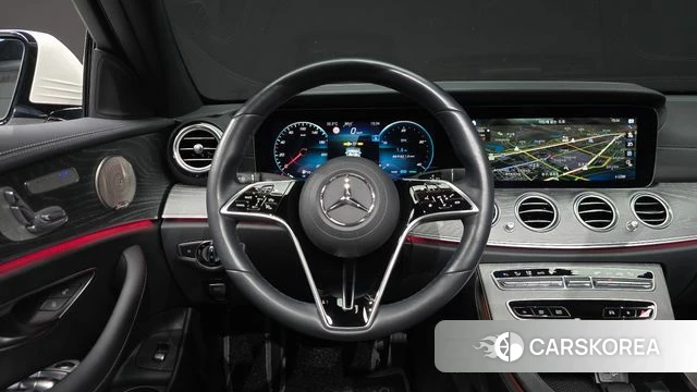 Mercedes-Benz E-Class W213 2022 Белый из Кореи, фото 2