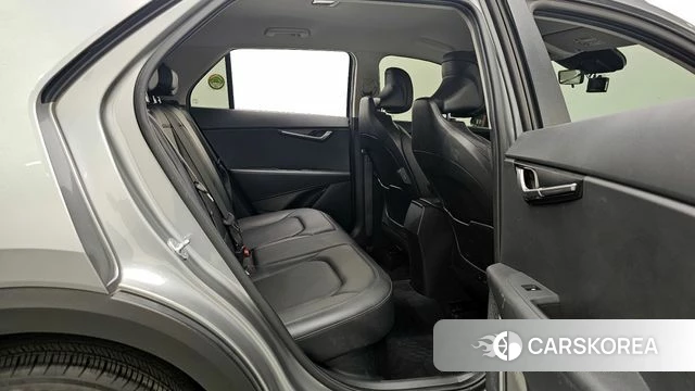 Kia Di Ol Nu Niro 2022 Серебряный из Кореи, фото 2
