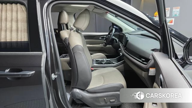 Kia The New Carnival 4th Generation 2025 Серый из Кореи, фото 2