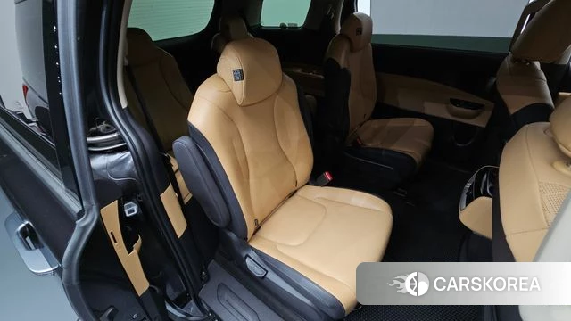 Kia Carnival 4th generation 2023 Черный из Кореи, фото 2