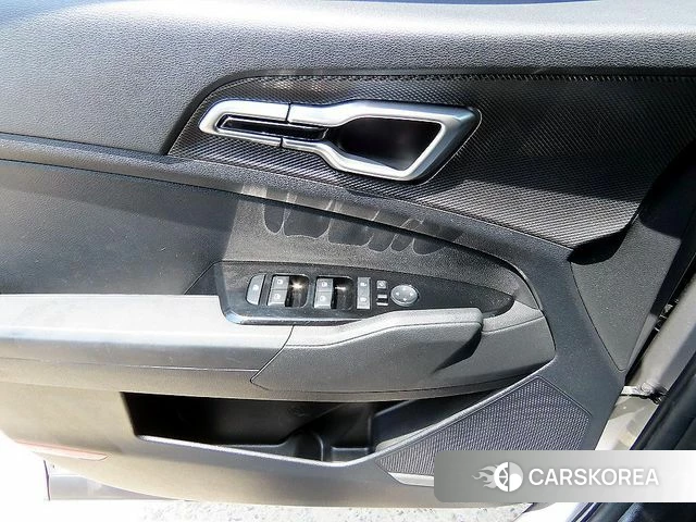 Kia Sportage 5th Generation 2022 Серебристо-серый из Кореи, фото 2
