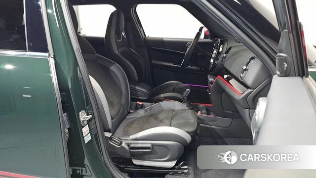 Mini Cooper Countryman 2021 Черный из Кореи, фото 2