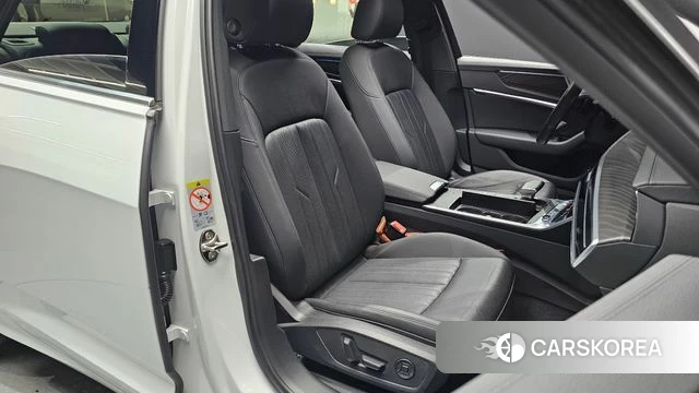 Audi A6 (C8) 2020 Белый из Кореи, фото 2