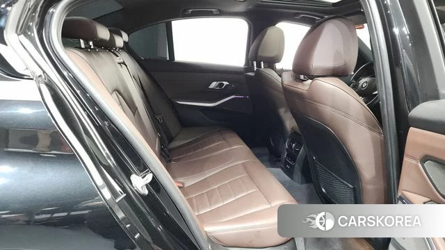 BMW 3 Series (G20) 2021 Черный из Кореи, фото 2