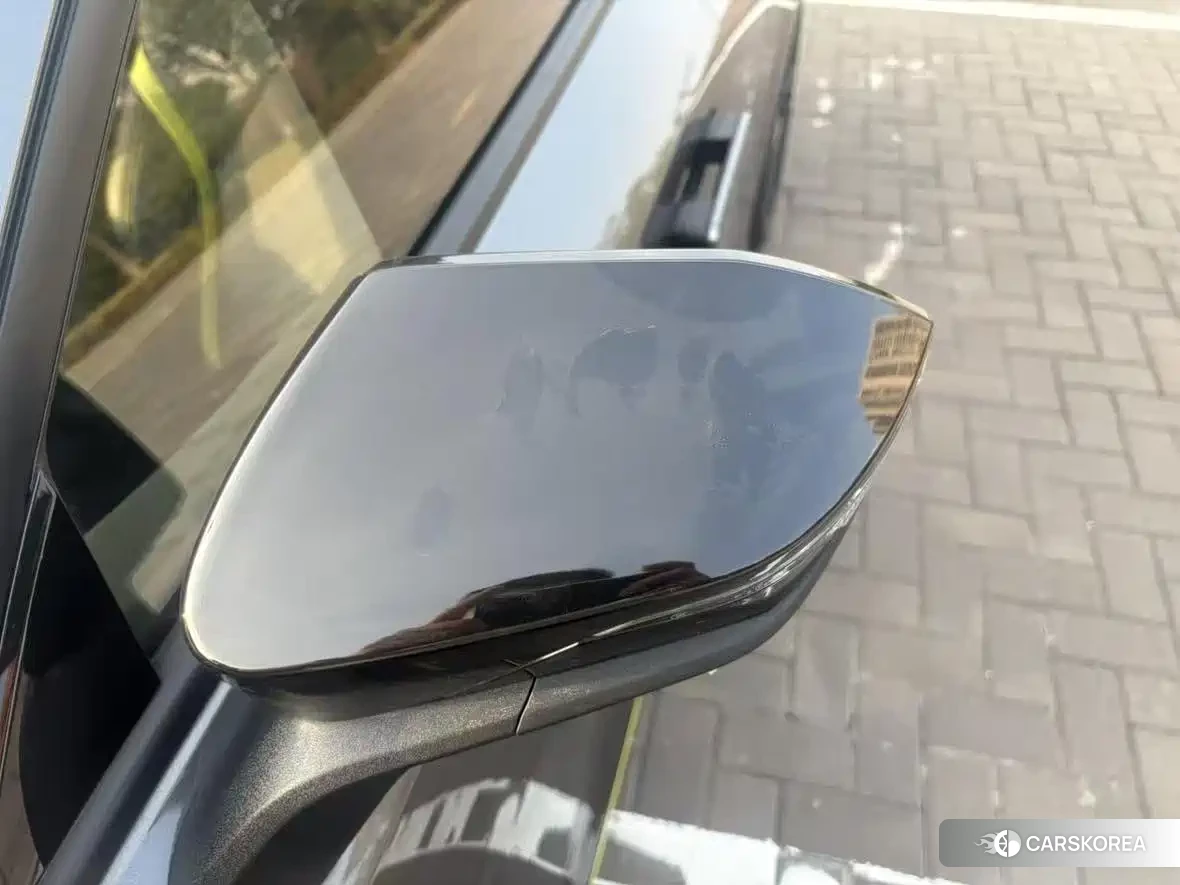 Chang'an UNI-V 2023 Silver/gray из Китая, фото 2