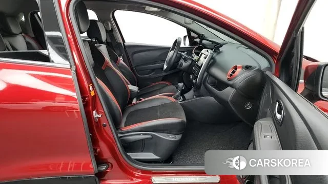 Renault Korea (Samsung) Clio 2019 Красный из Кореи, фото 2