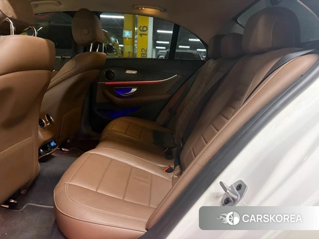 Mercedes-Benz E-Class W213 2019 Белый из Кореи, фото 2