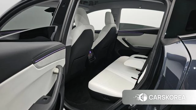 Tesla Model Y 2025 Серый из Кореи, фото 2