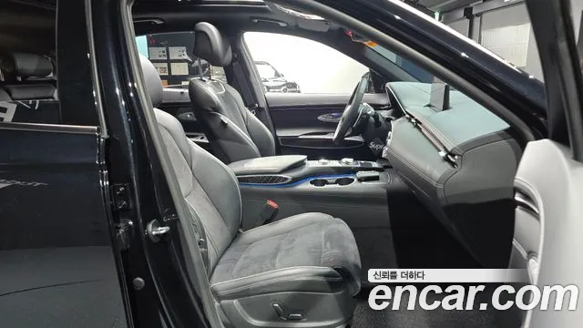 Genesis GV70 2021 Черный из Кореи, фото 2