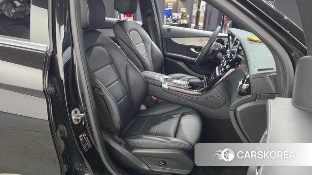 Mercedes-Benz GLC-Class X253 2021 Черный из Кореи, фото 2