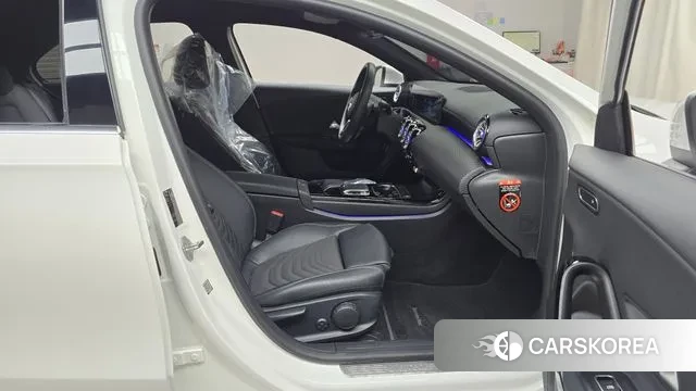 Mercedes-Benz A-Class W177 2020 Белый из Кореи, фото 2